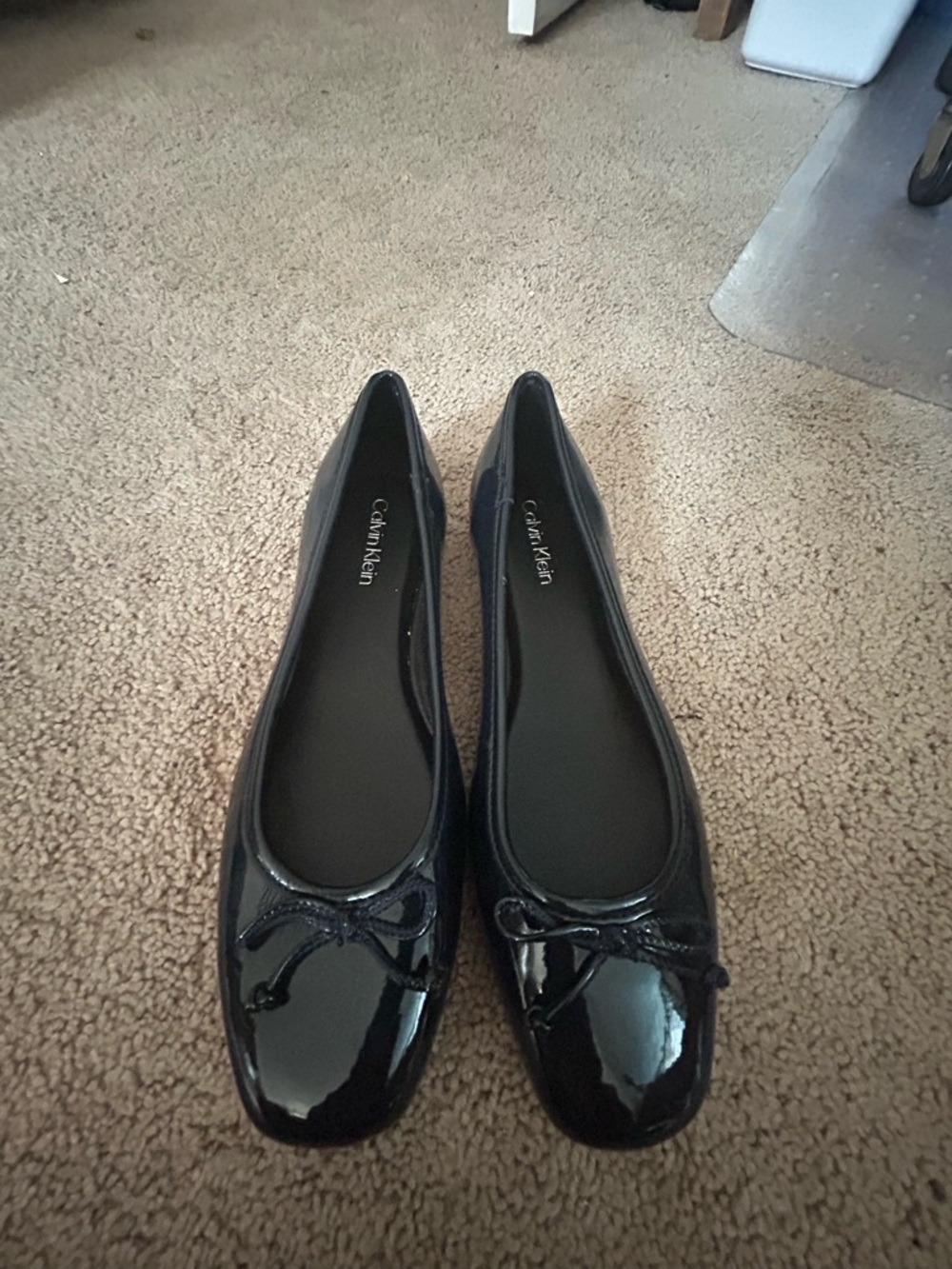 Calvin Klein Navy Blue Patent Leather Ballet Flats with Bow; NWOT; size 8